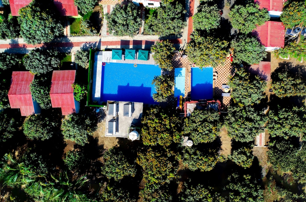 Daksh Resort and Amusement Park