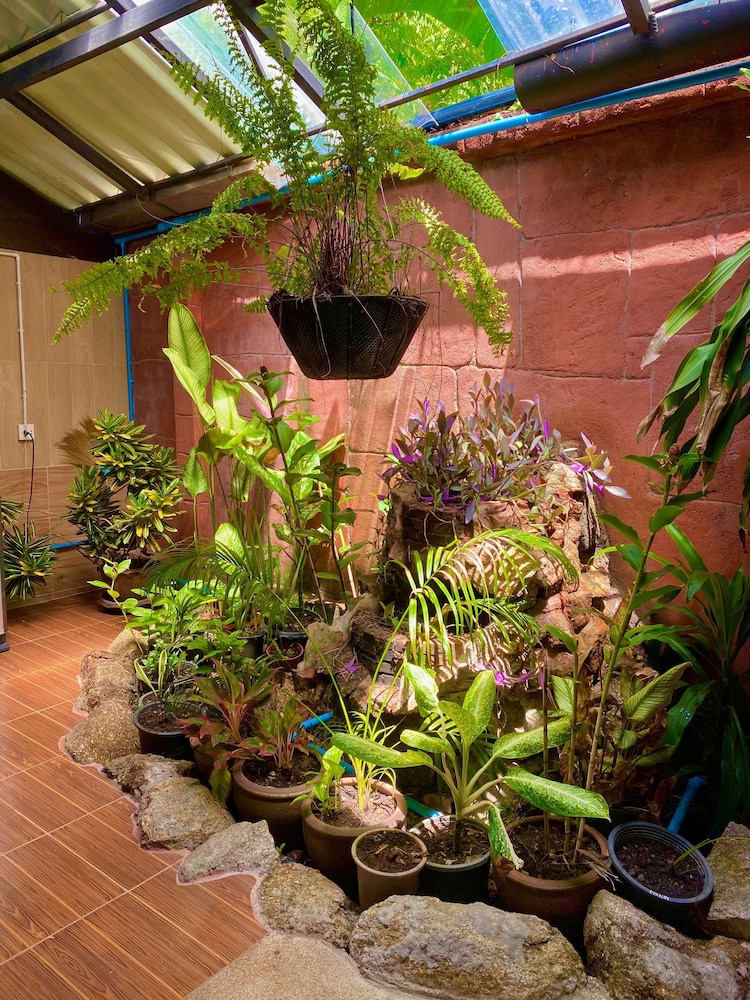 Shanti Lodge Phuket