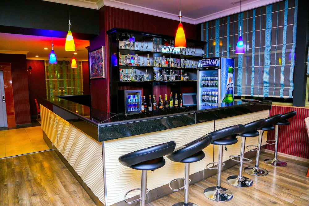 Central Park Hotel