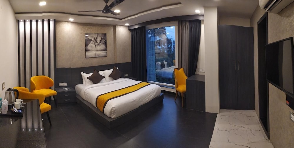 Kzar Corporate Hotel
