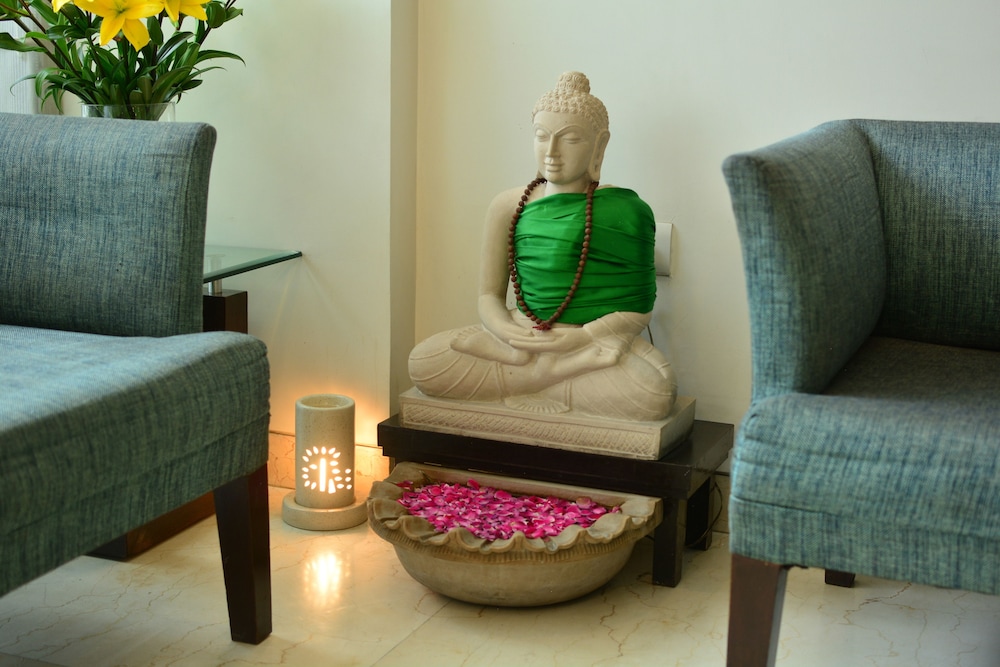 Hotel Rockland Panchsheel Enclave