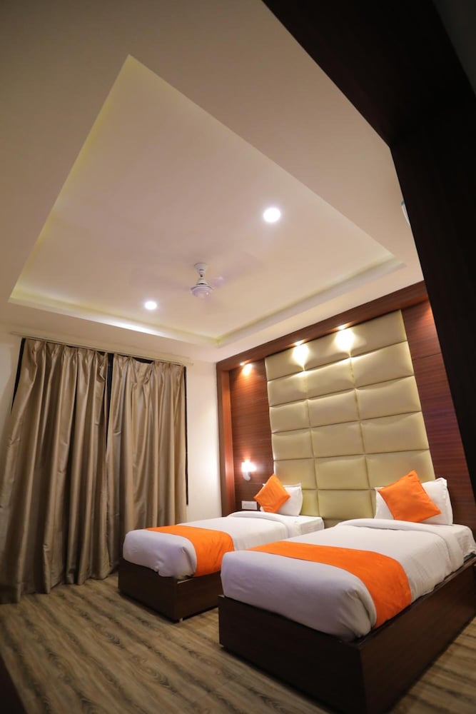 Hotel Marygold