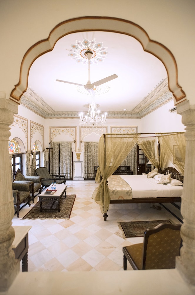 Alsisar Haveli - Heritage Hotel