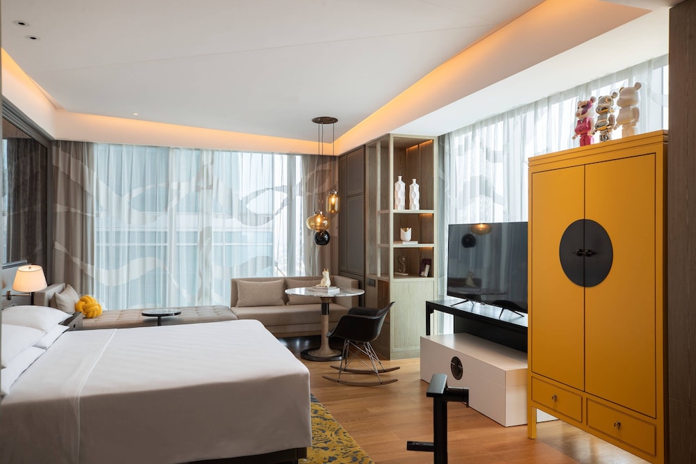 Renaissance Hangzhou Northeast Hotel