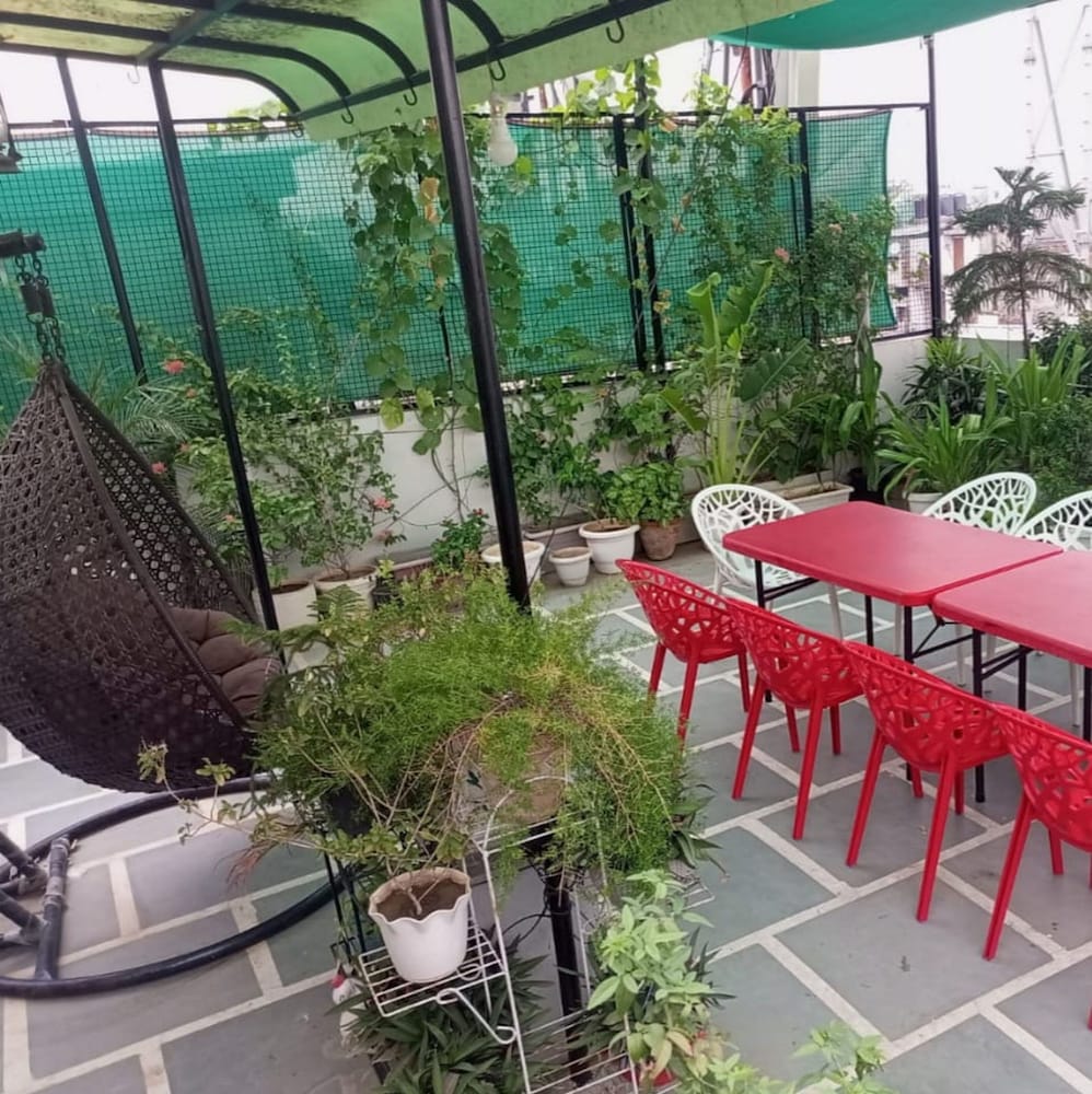 Gracious by Vishesh Hotels & Home Stay