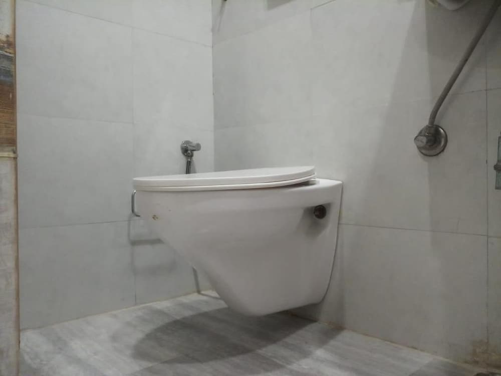 Gracious by Vishesh Hotels & Home Stay