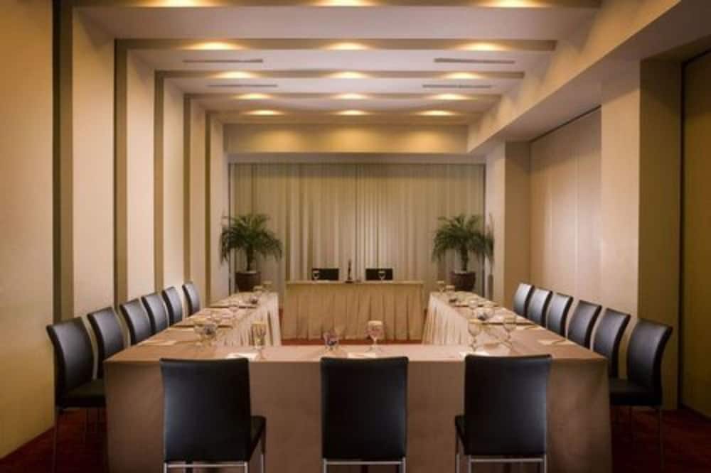 Hotel Santika Bsd City Serpong
