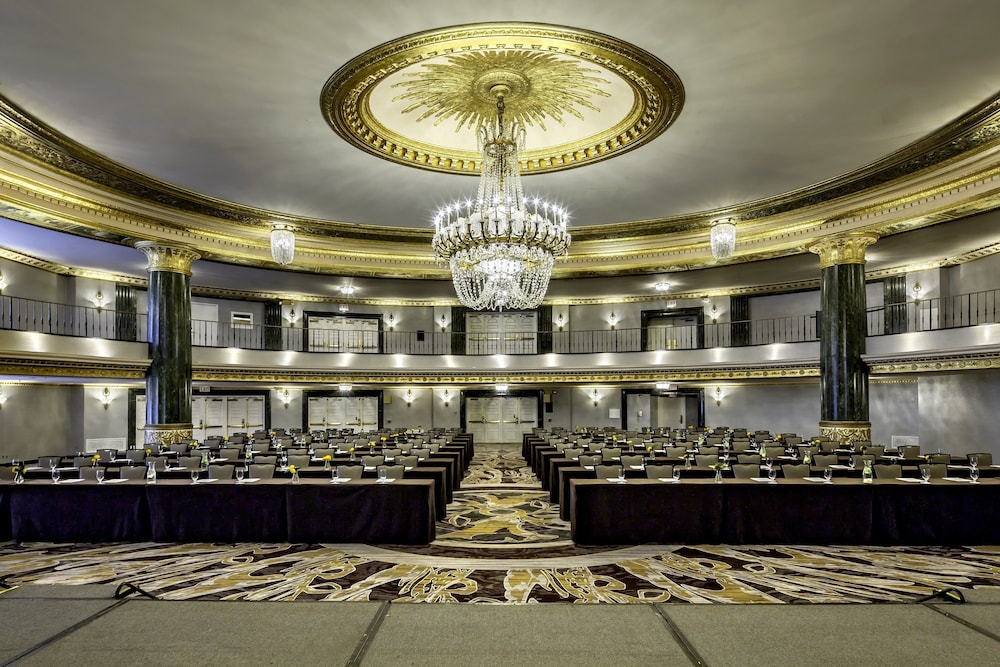 InterContinental Chicago Magnificent Mile by IHG