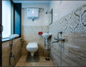 Hotel New Artus Inn