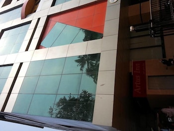 Hotel New Artus Inn