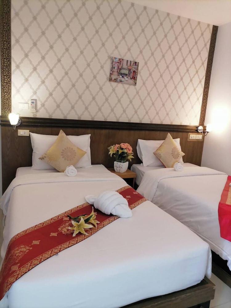 NJ Patong Hotel