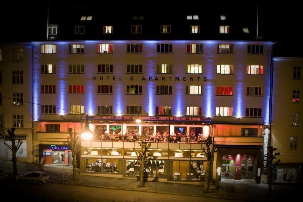 Ole Bull, Best Western Signature Collection
