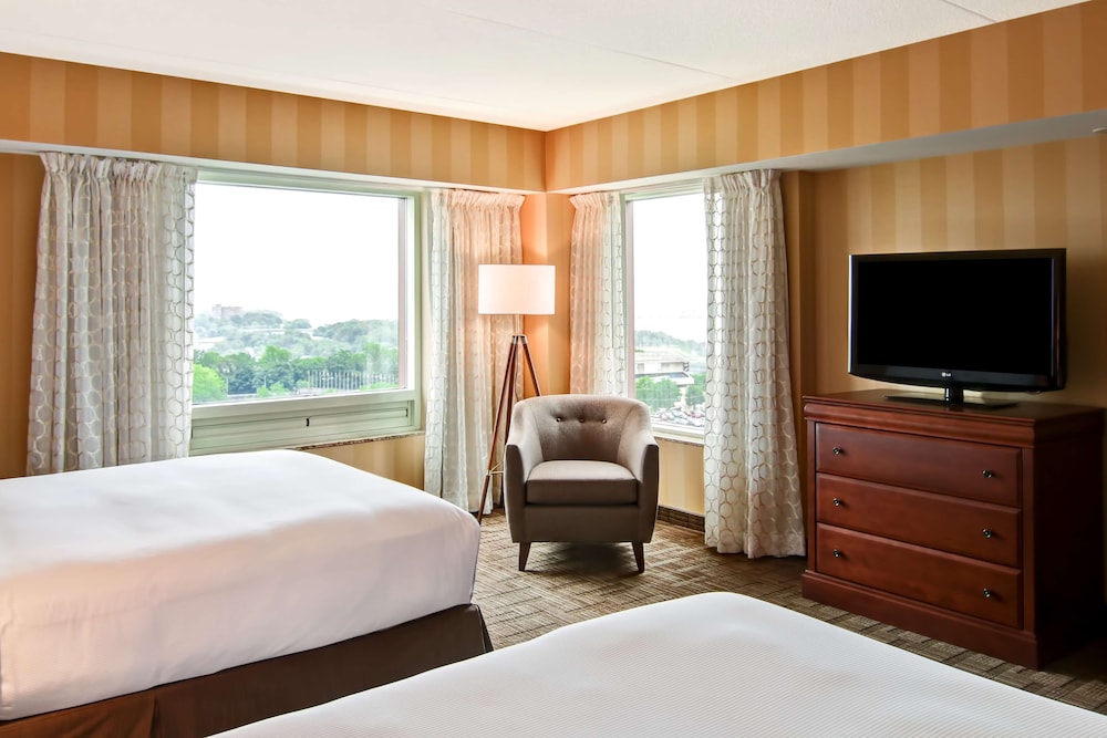 DoubleTree Fallsview Resort & Spa by Hilton - Niagara Falls