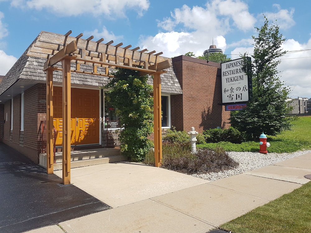 DoubleTree Fallsview Resort & Spa by Hilton - Niagara Falls