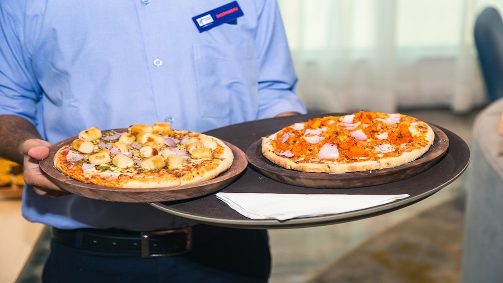 Holiday Inn Express Hyderabad Banjara Hills, an IHG Hotel