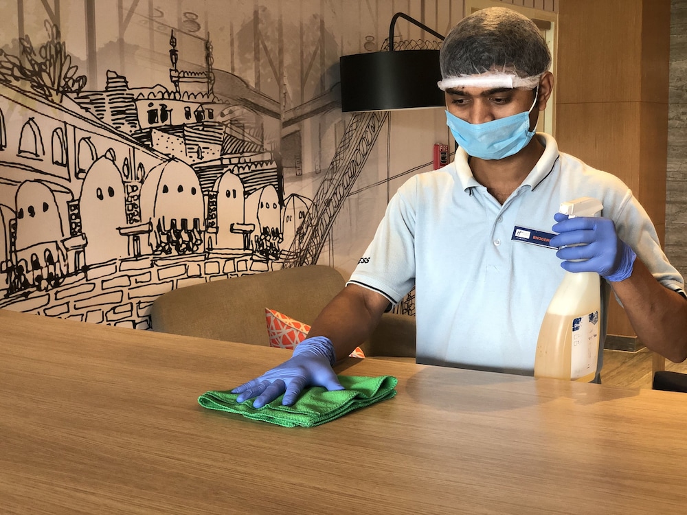 Holiday Inn Express Hyderabad Banjara Hills, an IHG Hotel