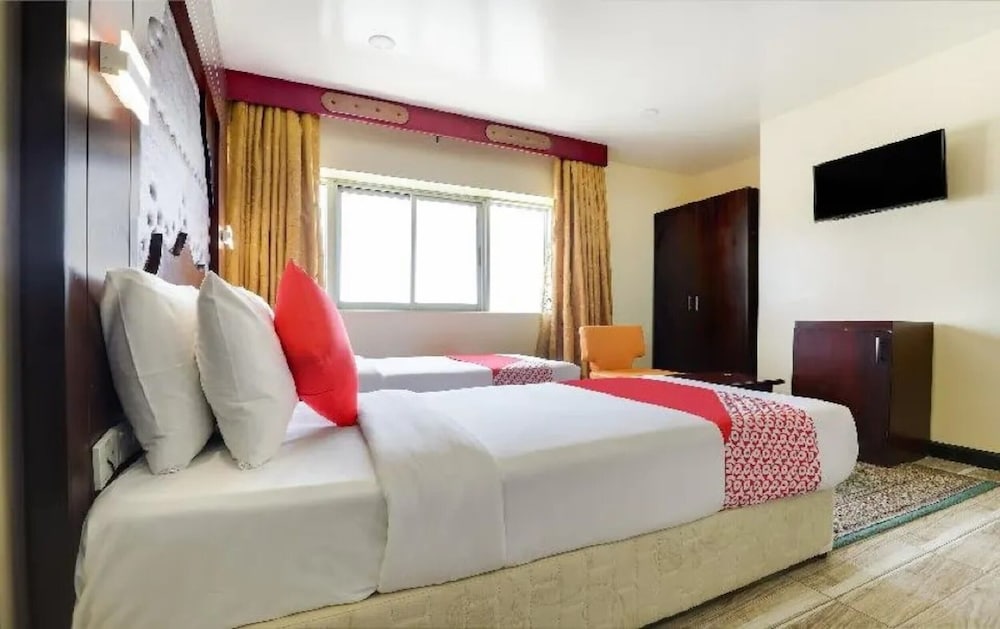 Capital Grand Hotel