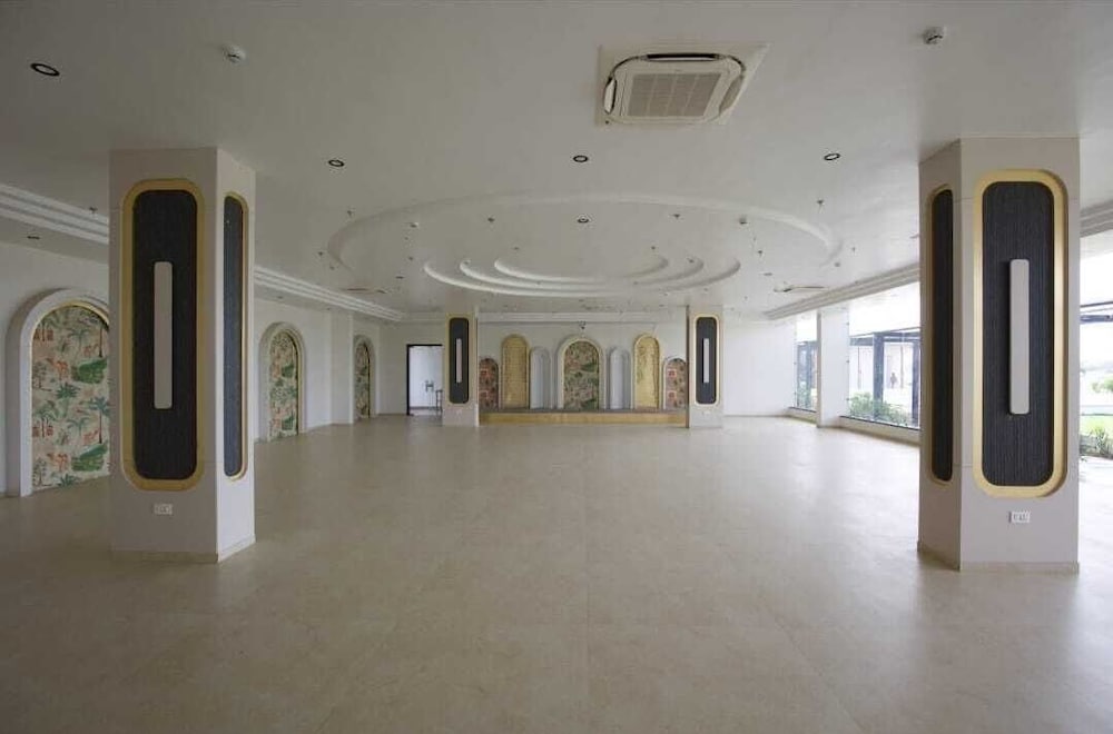 Shree Anandam Resort