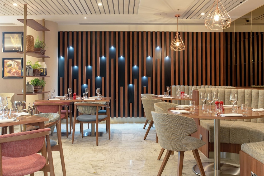 Hilton Garden Inn London Heathrow Terminal 2 and 3