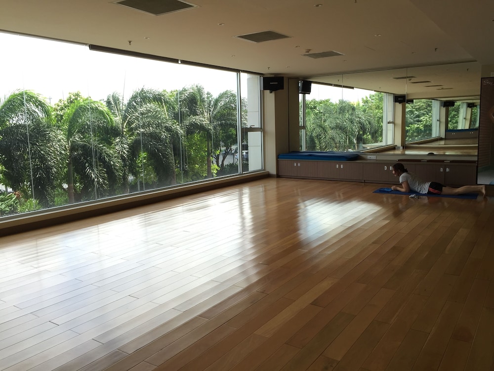 Bluesky Serviced Apartment Airport Plaza