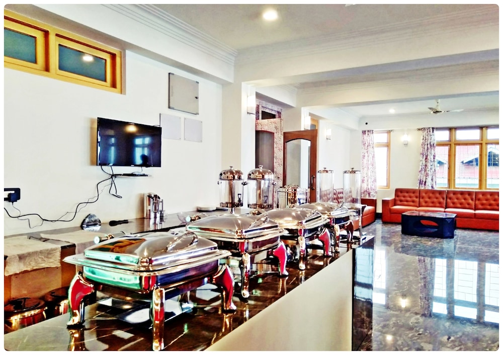 Divine The Royal Heritage, Gangtok