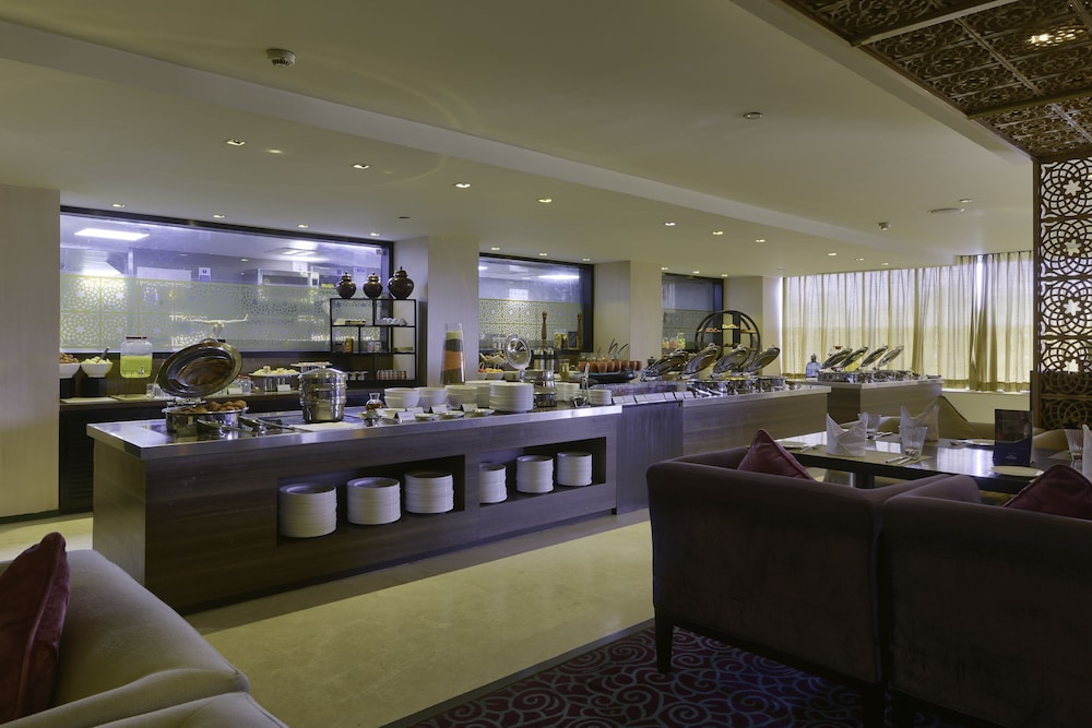 Davanam Sarovar Portico Suites - A Sarovar Hotel