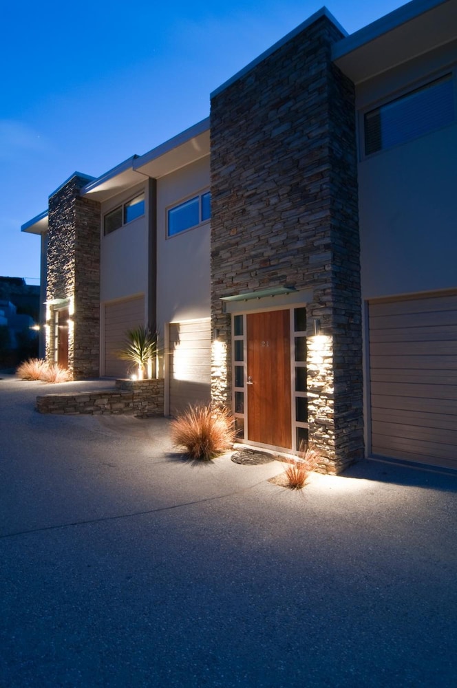 Distinction Wanaka Serviced Apartments