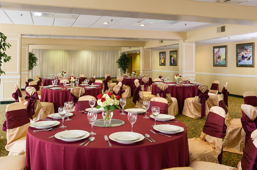River Terrace Resort & Convention Center