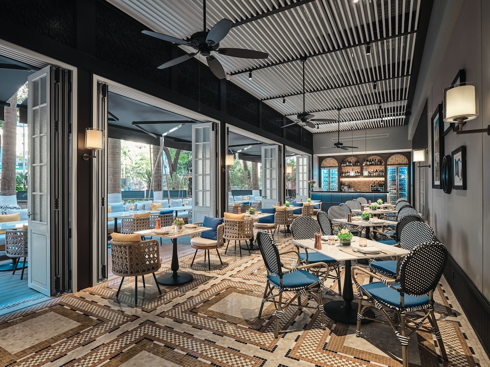 Hotel Indigo Shenzhen Overseas Chinese Town By IHG