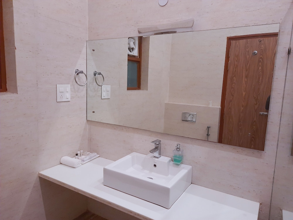 Winsome Resorts and Spa