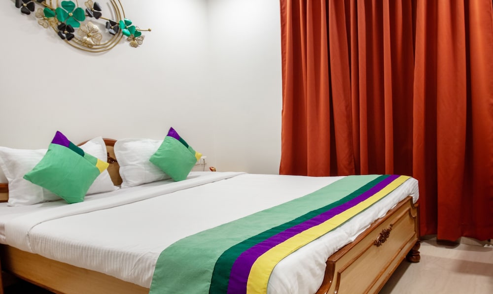 Treebo Y Hotels Elite, Khandagiri