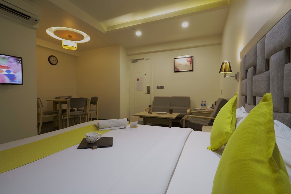 Hotel Sifat International