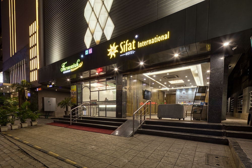 Hotel Sifat International