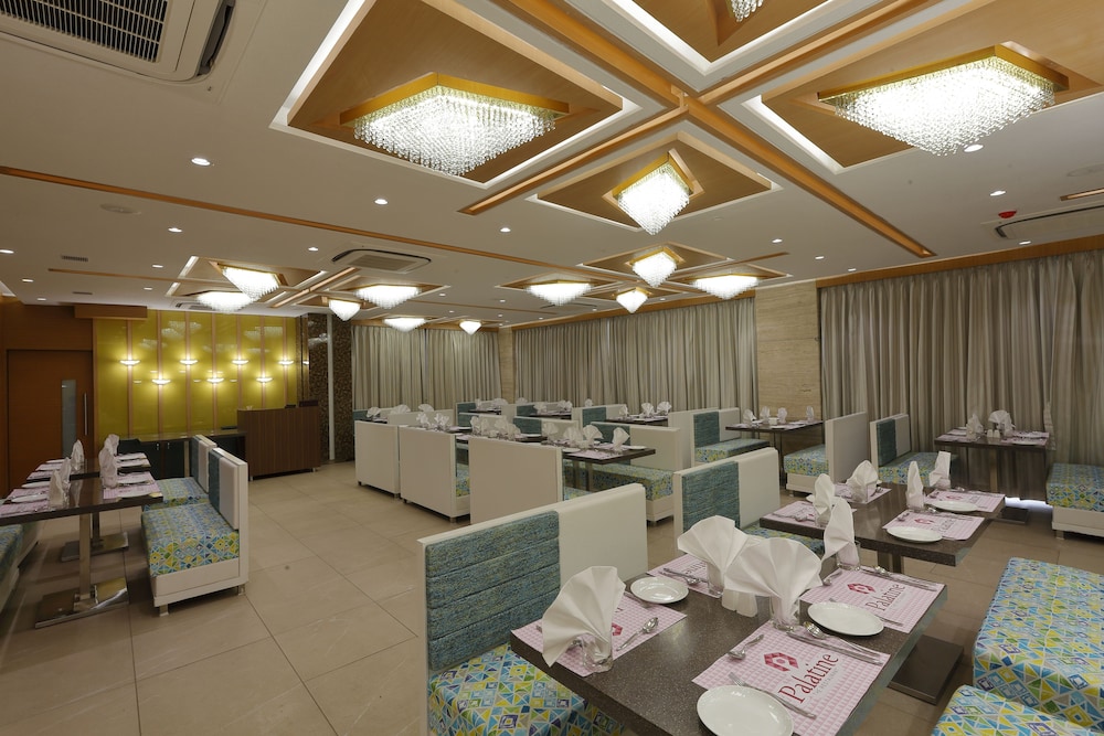 HOTEL PRAGATI THE GRAND