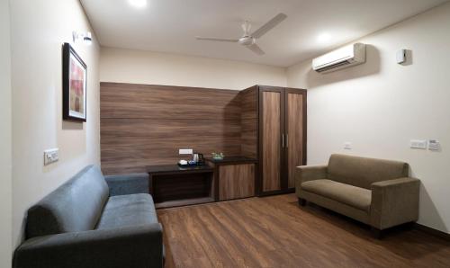 Treebo Premium Baramasi By Jai Club Prime