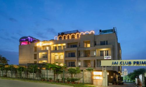 Treebo Premium Baramasi By Jai Club Prime
