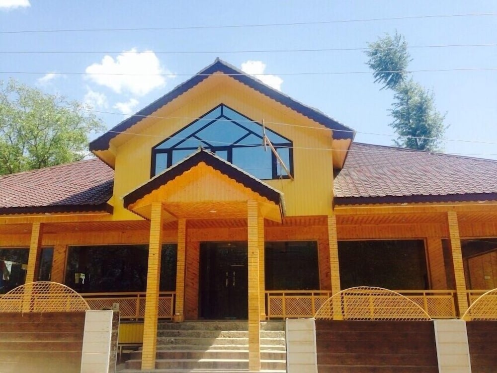 Adb Rooms Paradise Retreat Daksum