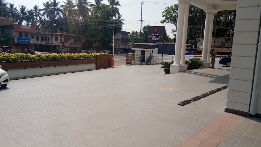 Hotel Karthika Park