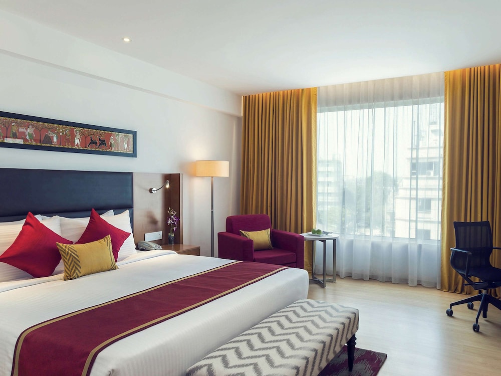 Mercure Hyderabad KCP Hotel