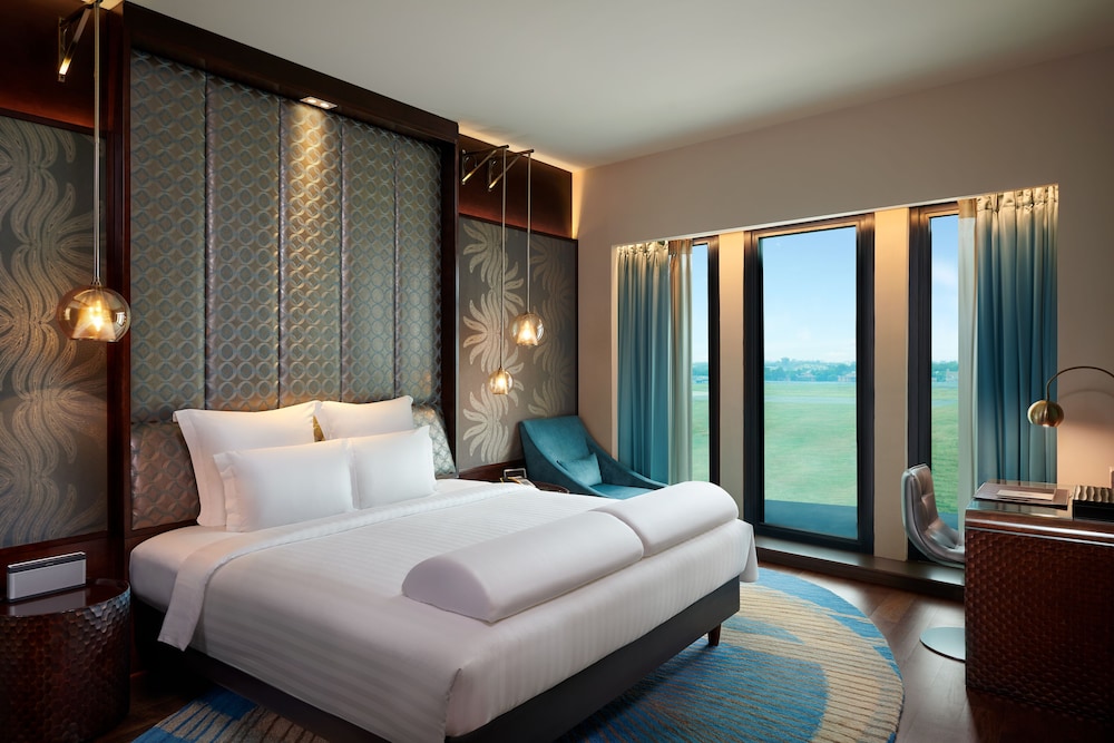 Pullman New Delhi Aerocity Hotel