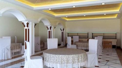 Hotel Sawamani and Restaurant, Shyamji