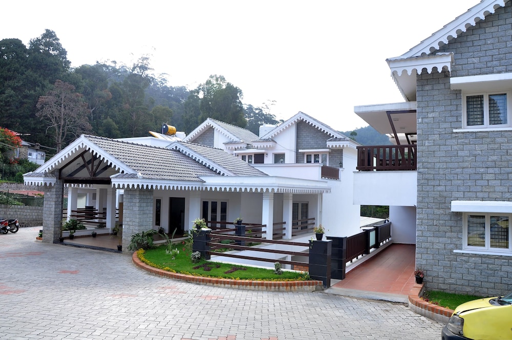 R T Hill View Resort
