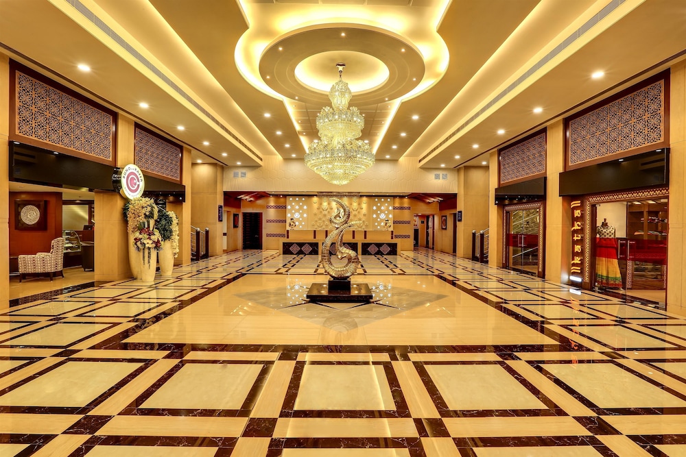 Golden Chariot Vasai Hotel