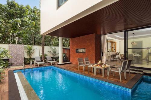Elivaas Cloud 7 3BHK Near Vagator Beach