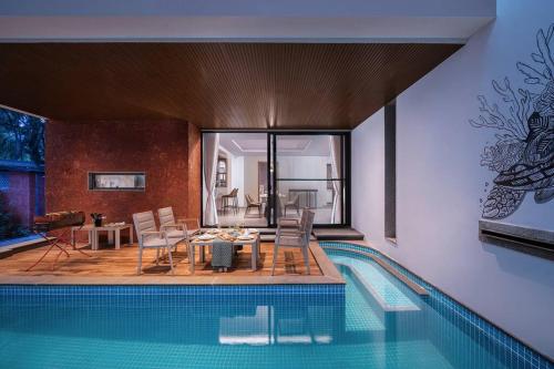 Elivaas Cloud 7 3BHK Near Vagator Beach