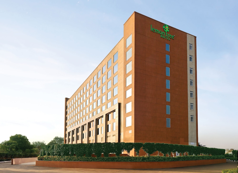 Lemon Tree Hotel, Sohna Road, Gurugram