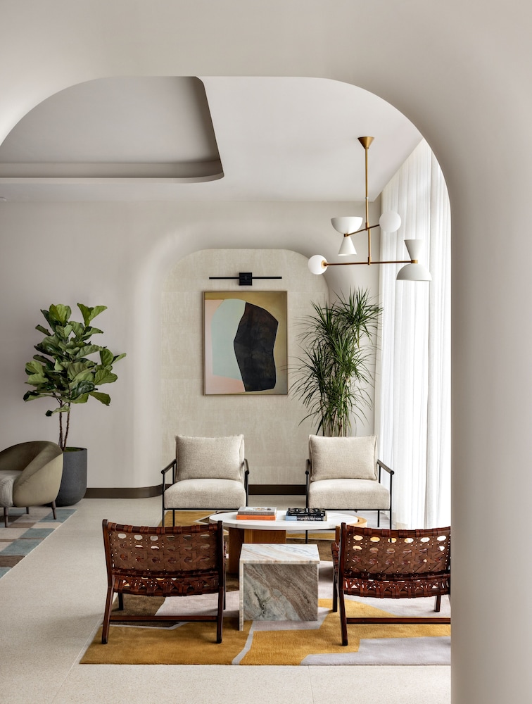 Kimpton Theta New York - Times Square by IHG