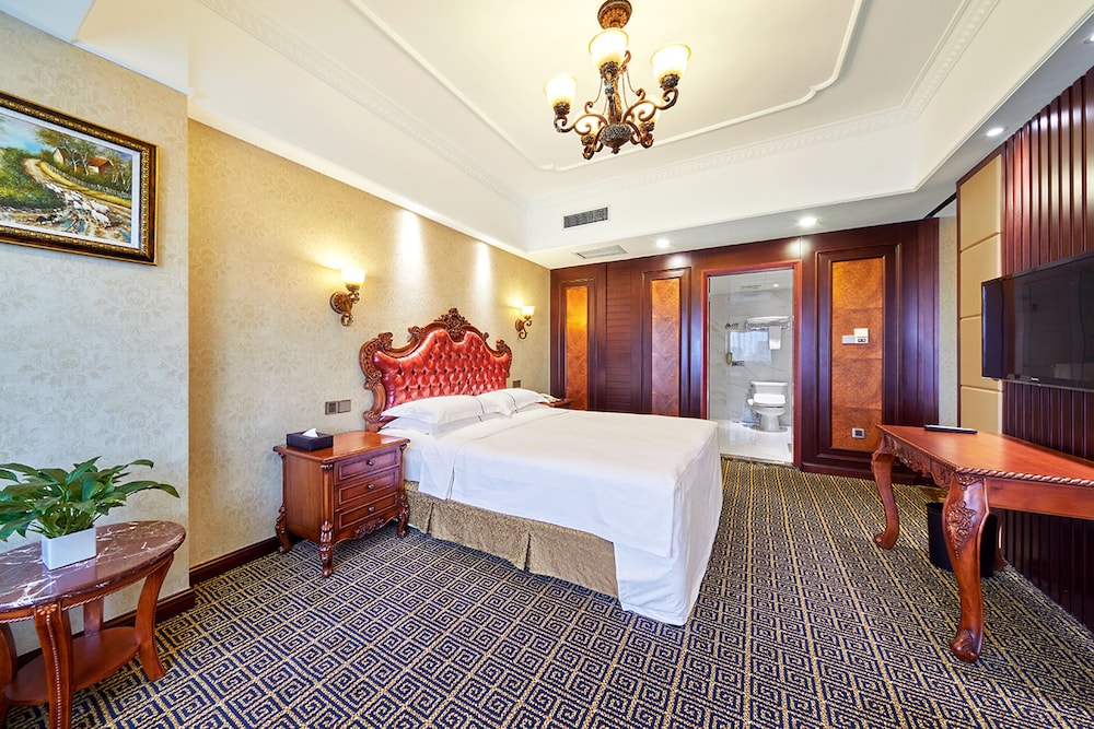 Grand Regency Hotel