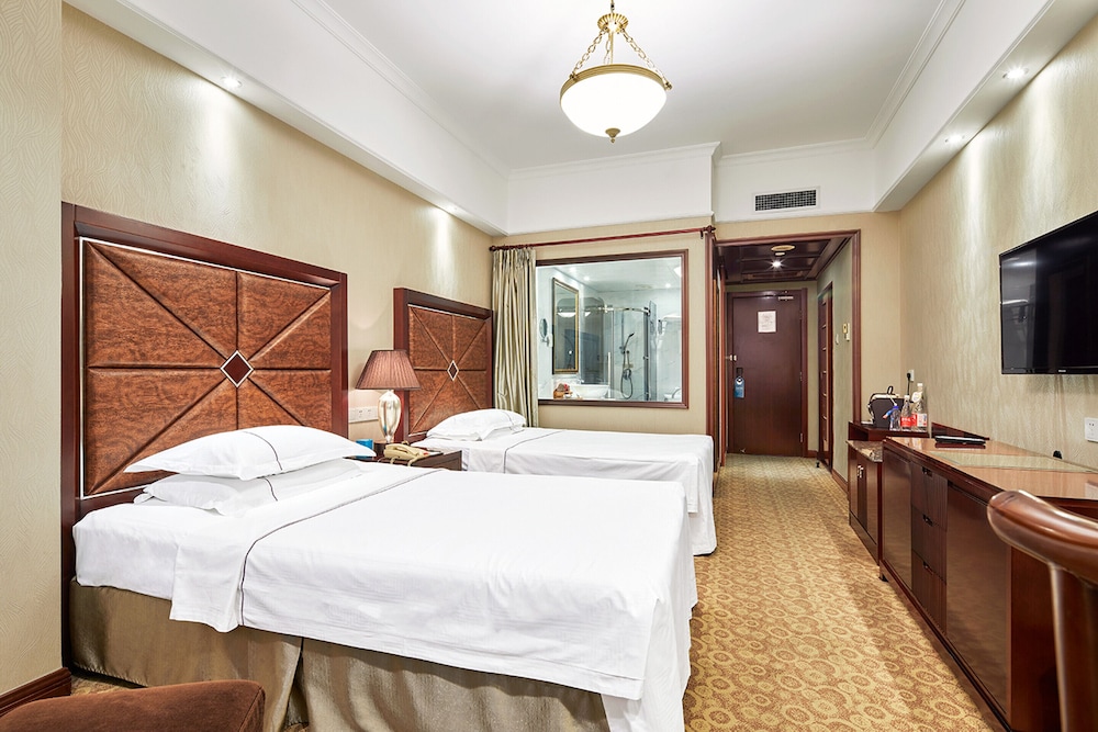 Grand Regency Hotel