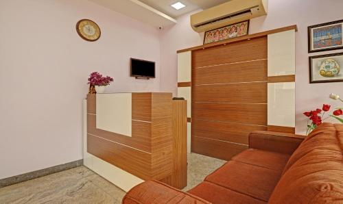 Itsy Hotels Rithika Inn Blossoms